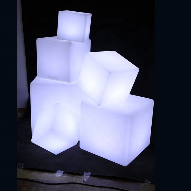 10CM PE RGBW colour garden lights led solar cube with waterproof for indoor or outdoor