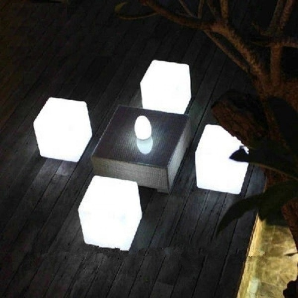 10CM PE RGBW colour garden lights led solar cube with waterproof for indoor or outdoor