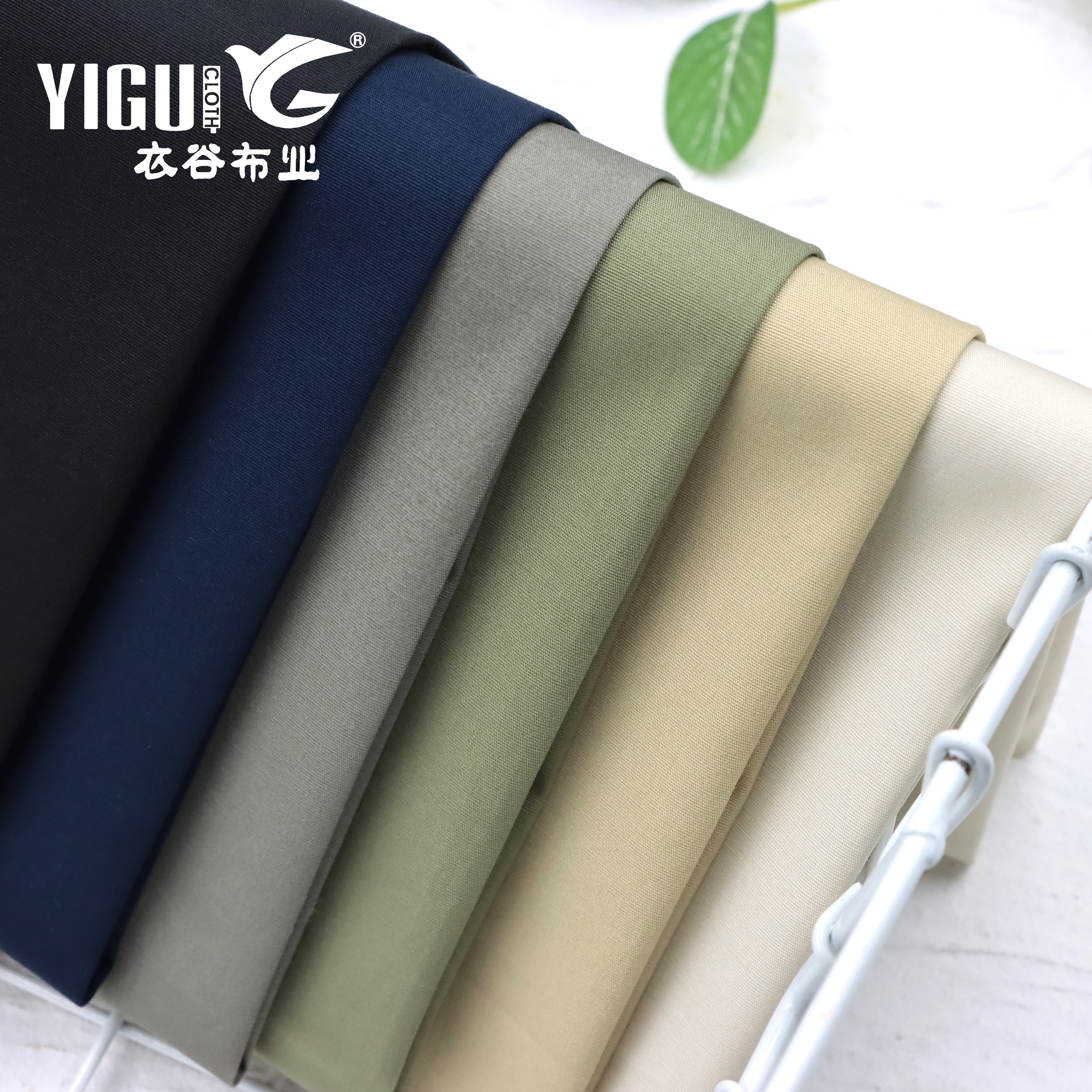 98% Cotton 2% Spandex Cotton Fabric Plain Weave 125-135gsm Light Weight Fabric Comfort Customizable Colors For Clothing