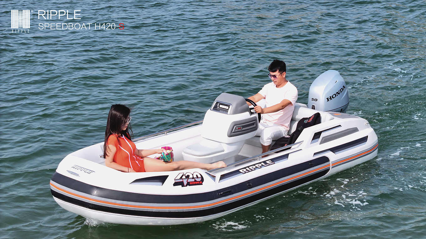 13.8ft  Speed boat for fishing luxury family leisure fiberglass boat steering wheel control rescue boat