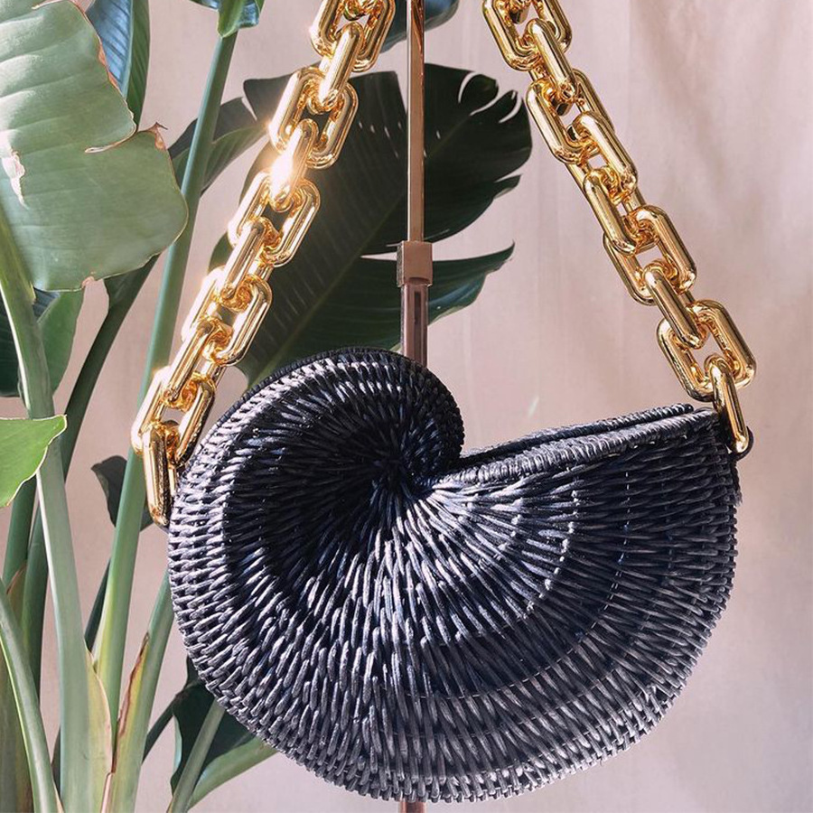 Wholesale Metal Bag Chains Boho Crossbody Beach Bags Women Handwoven Bohemian Shell Rattan Straw Shoulder Bags for Girls