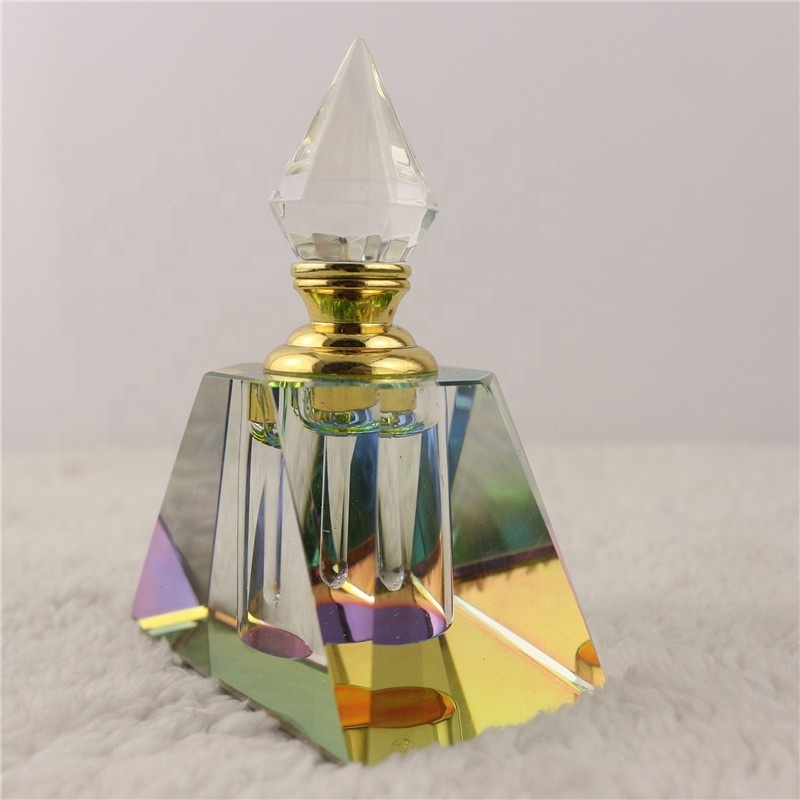 Unique style k9 crystal pyramid shaped perfume bottle/newest design crystal perfume bottle with high quality for home decoration