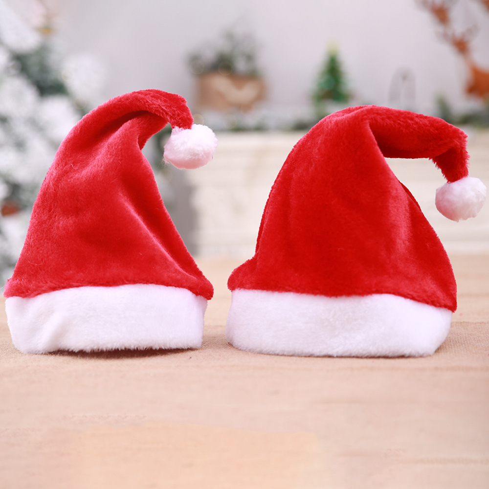 2022 Hot Selling Merry Christmas Party Cheap Promotional Short plush Red Christmas Hat with small balls