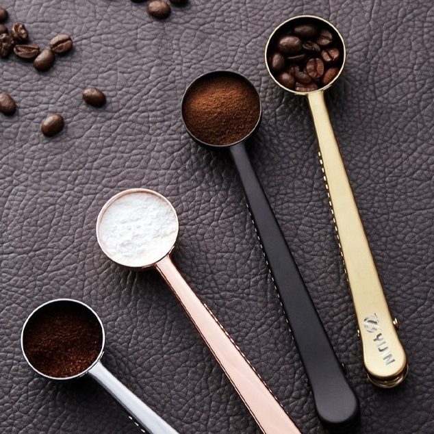 Eco-friendly 2 in1 spoon tea coffee bean milk powder 304 stainless steel measuring scoop with sealing clip