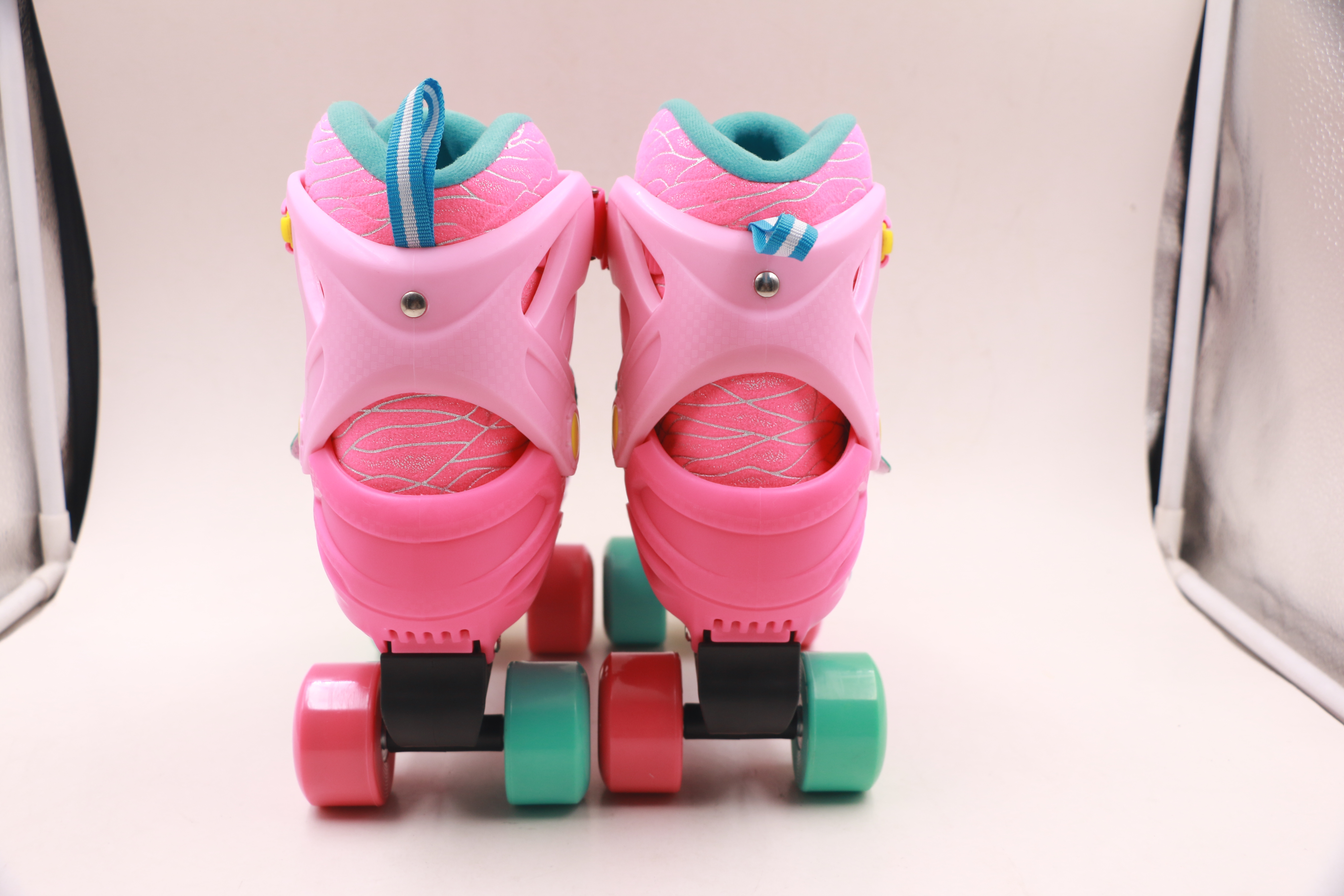 New product unique wholesale men boys girls roller women skates shoes