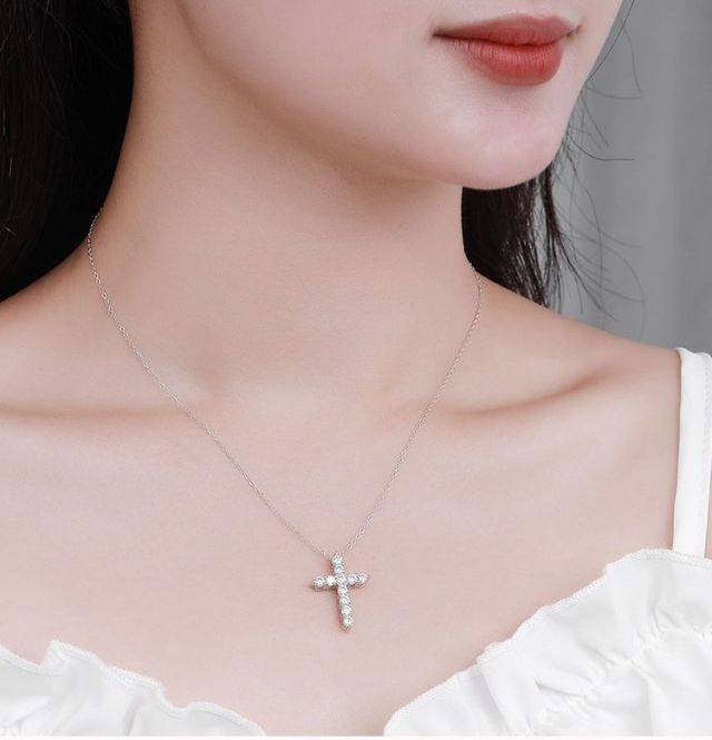 Cross Pendant 0.1ct*11 3mm white color 18K gold white Plated 925 Sterling Silver VVS Moissanite Cross Necklace