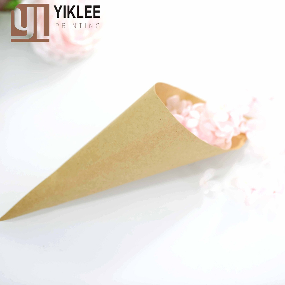 Custom Factory Wholesale Party Supplies Bouquet Petals Candy Bags Boxes Flower Holder Kraft Paper Cones Wedding Confetti Cones