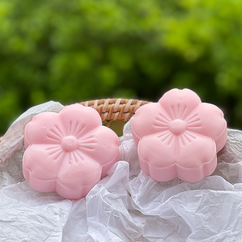 Moisturizing and Whitening Soap fragrance facial anti-aging soap cherry blossom perfume children face hand and body soap