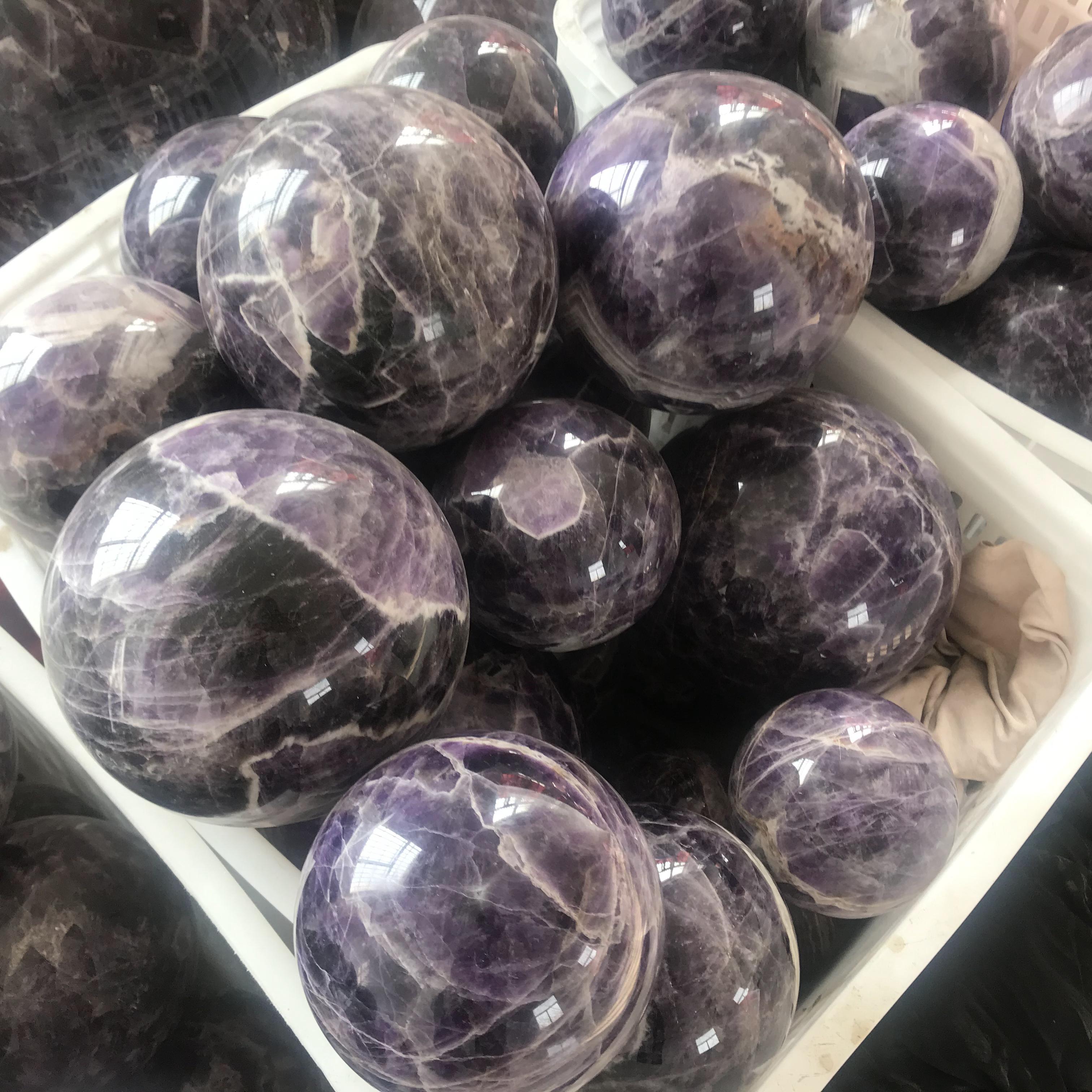 Wholesale Natural Gemstones Sphere Healing dream amethyst Crystal Balls for Decoration