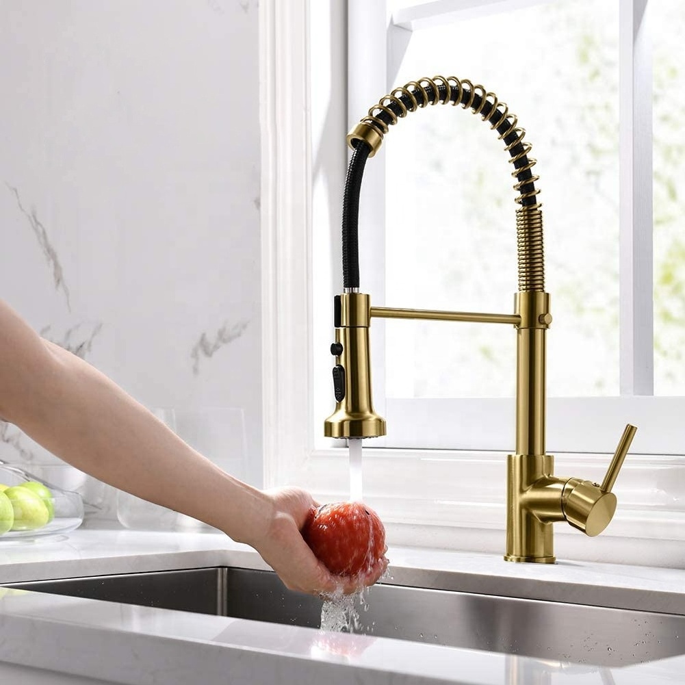 Yile popular brushed gold brass kitchen sink faucet  pull out