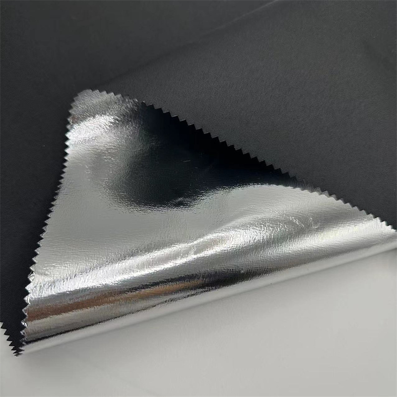 600D Reflective aluminum coated flame retardant waterproof Oxford fabric for outdoor photographic equipment