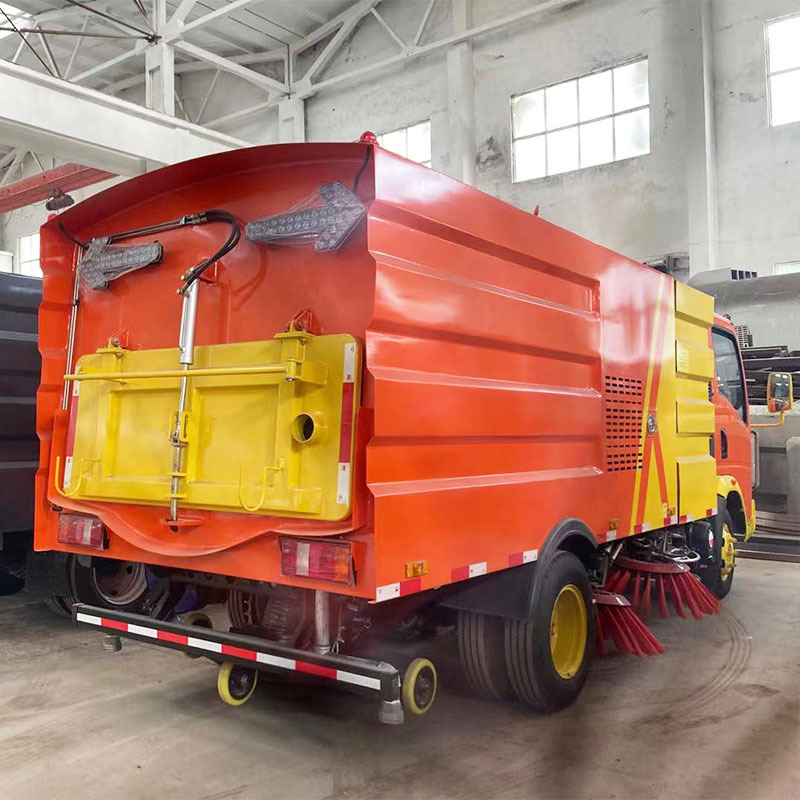 Customized HOWO 4x4 RHD 3000L Water Tanker 2000L Dust Tanker Road Sweeper Truck Street Cleaning Truck Sweeper-Washer Vehicle