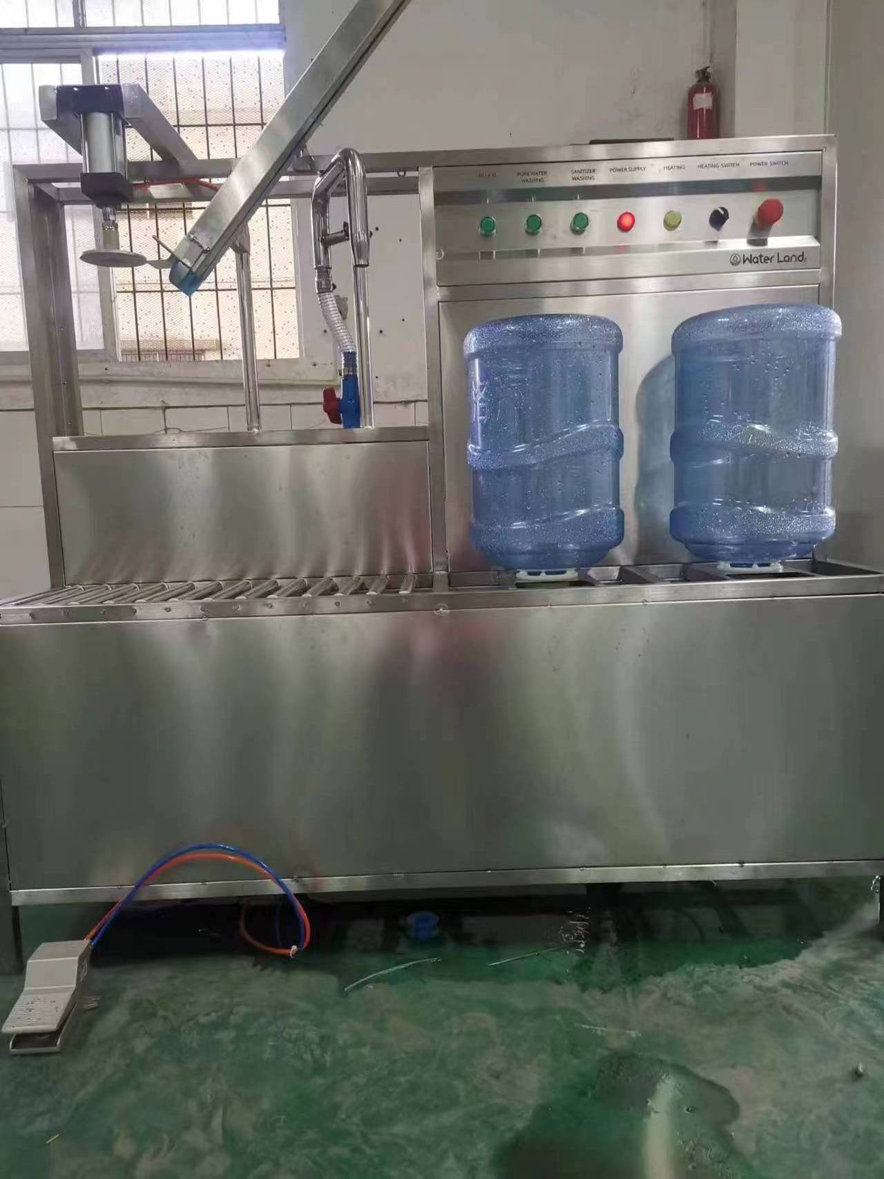 Hot sale  Manual Mode  5 gallons bottle water machine  wash bottle water  filling machine capping machine in guangzhou