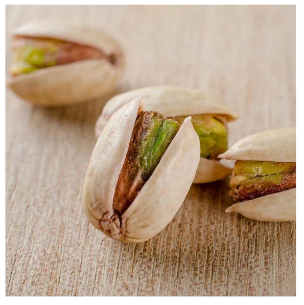 Sell Fresh Healthy Pistacio Nuts in a Tightly Sealed Bag Pistacho Manufacturers Casual Nuts Snack Pistachio Nuts