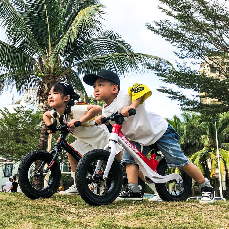 Wholesale Unique Custom kids wooden balance bike/Wooden Balance Bike/Children Wooden Balance Bike for 2-7 Years Old