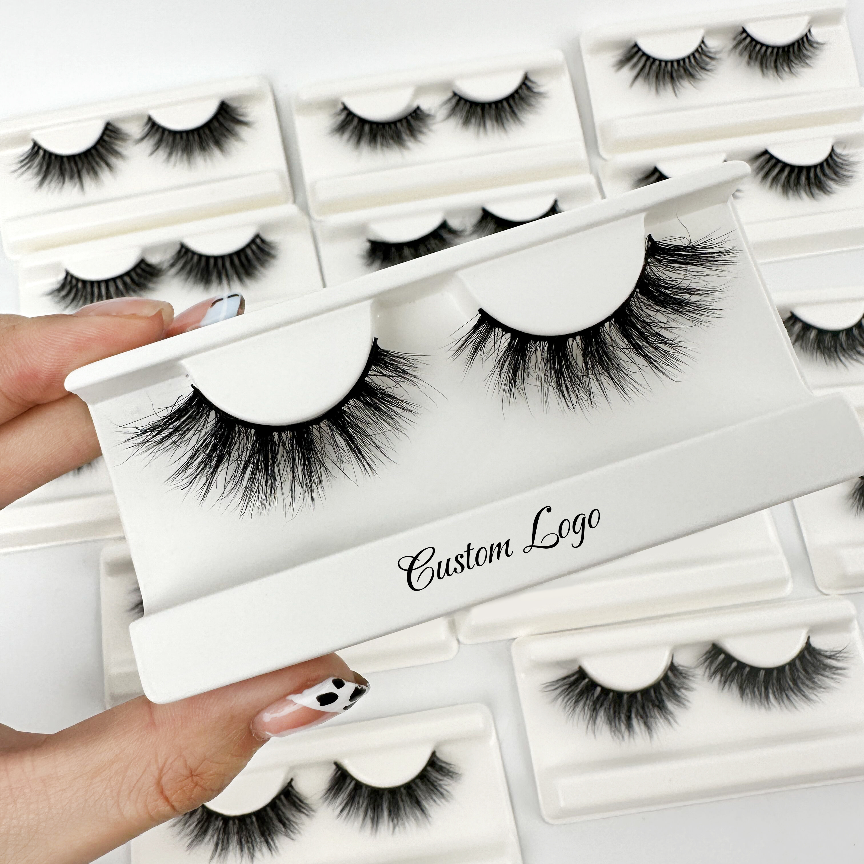 Mink Eyelashes Fluffy Natural 100% hand-made18mm 3D mink lashes wholesale with eyelash packaging box