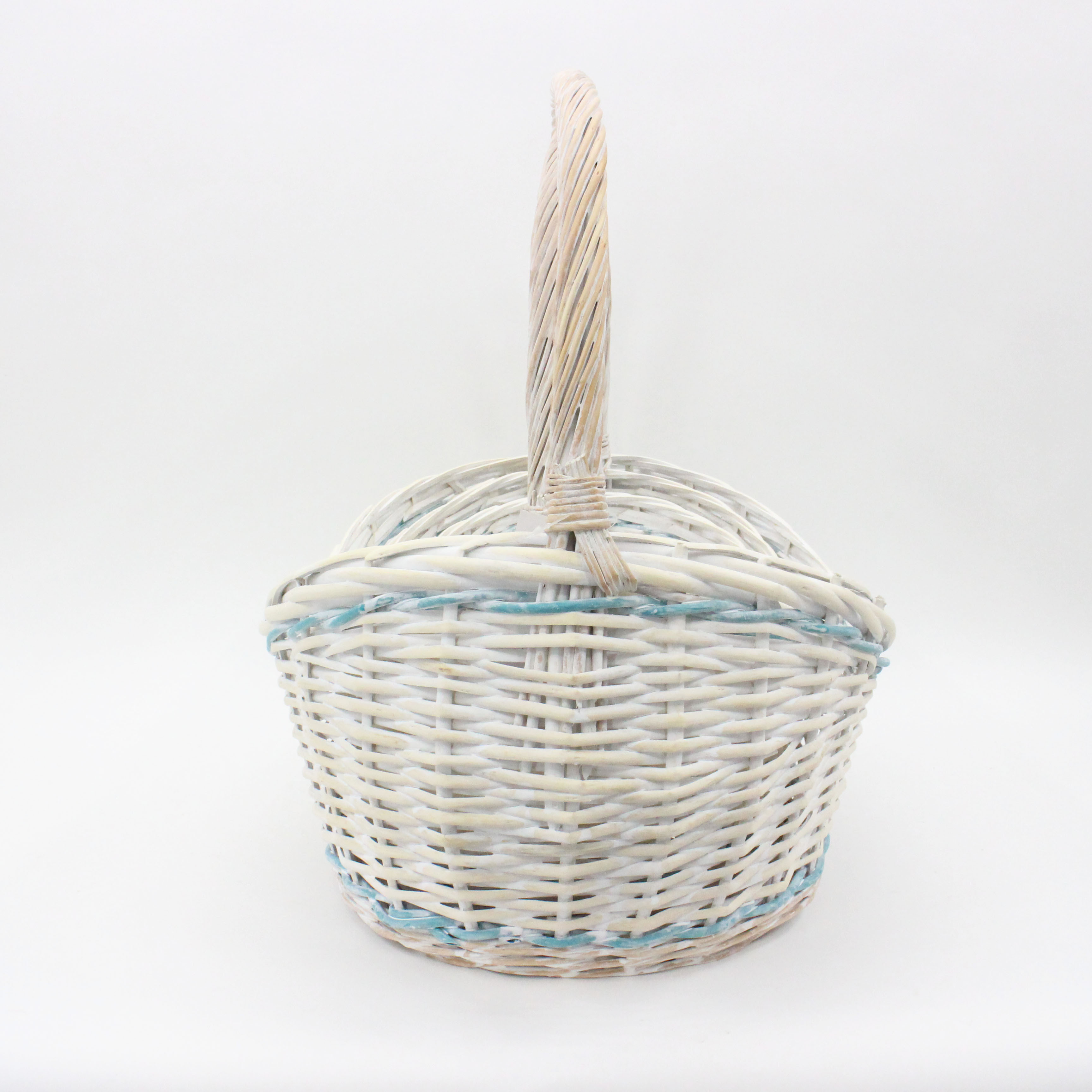 A New Handmade Storage Basket with Boat Shaped Natural Willow PE Chip Blended Flower Basket