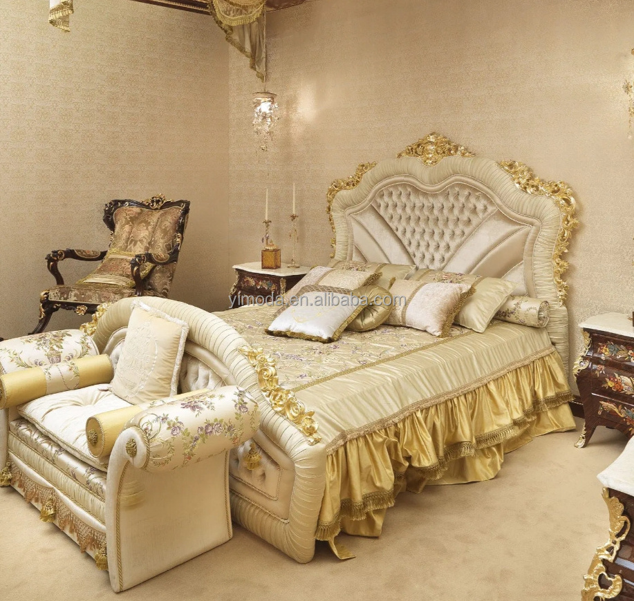 Classical royal carved villa master bedroom baroque style carved luxury solid wood double canopy bed