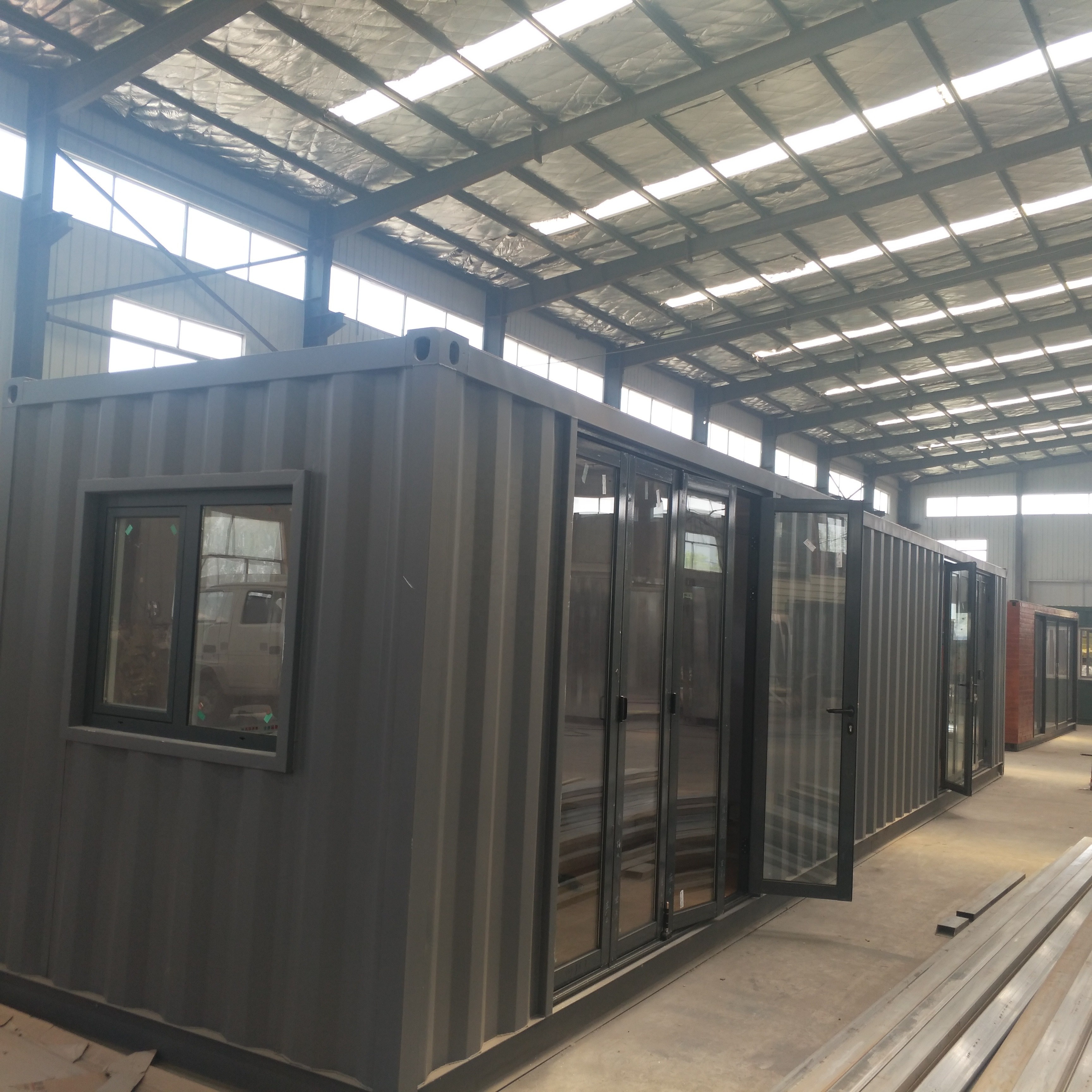 japanese steel structure solar power luxury portable folding prefabricated modular shipping glass container homes 40 ft luxury