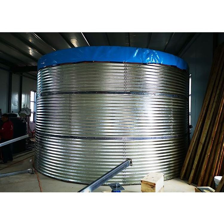 Easy To Transport Cylindrical Water Tank  Aquaculture Fish Tanks For Fish Farming