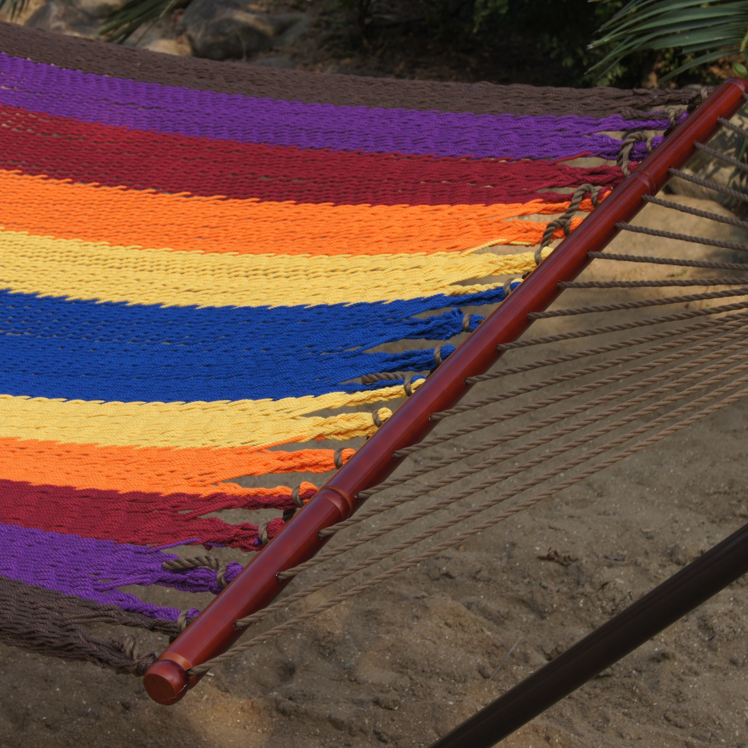 Outdoor Patio Handwoven Hammock Mesh Hammock Rope Double Swing Hammock Bed for Beach Yard