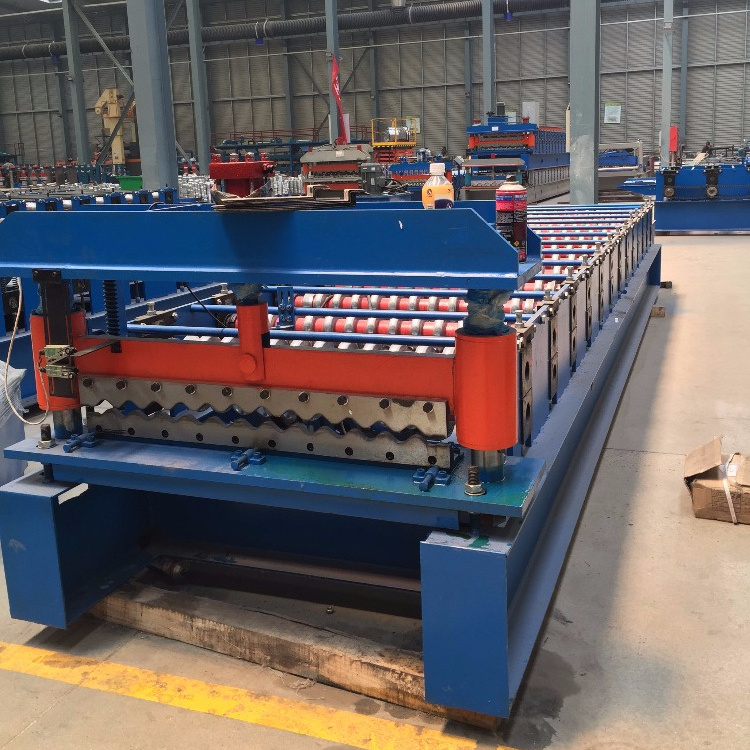 Low Price High Efficient Corrugated iron roofing sheet roll forming making machine made in stock/roll forming machine