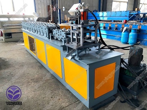 Galvanized steel roller shutter door roll forming machine cold roll forming machine