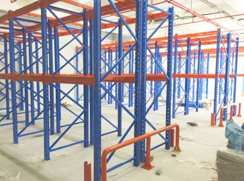 Q235 steel warehouse storage industrial pallet shelf rack from Yinhoo