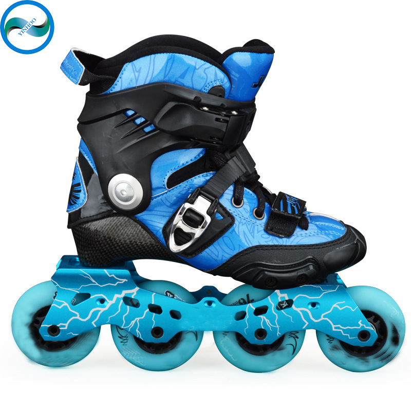 Hot Selling and Wholesale Flashing Pu Wheels Roller Adjustable Skate Shoes for Kids and Adults