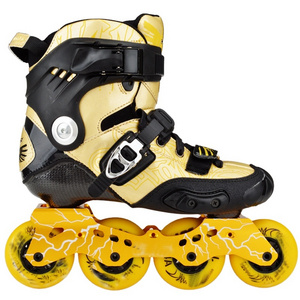 Hot Selling and Wholesale Flashing Pu Wheels Roller Adjustable Skate Shoes for Kids and Adults