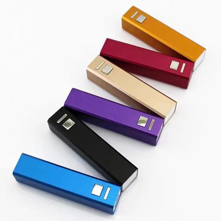 2021 new Power Banks light Mini 2600mah Universal Ulting Thin Gift Custom Logo Power Bank