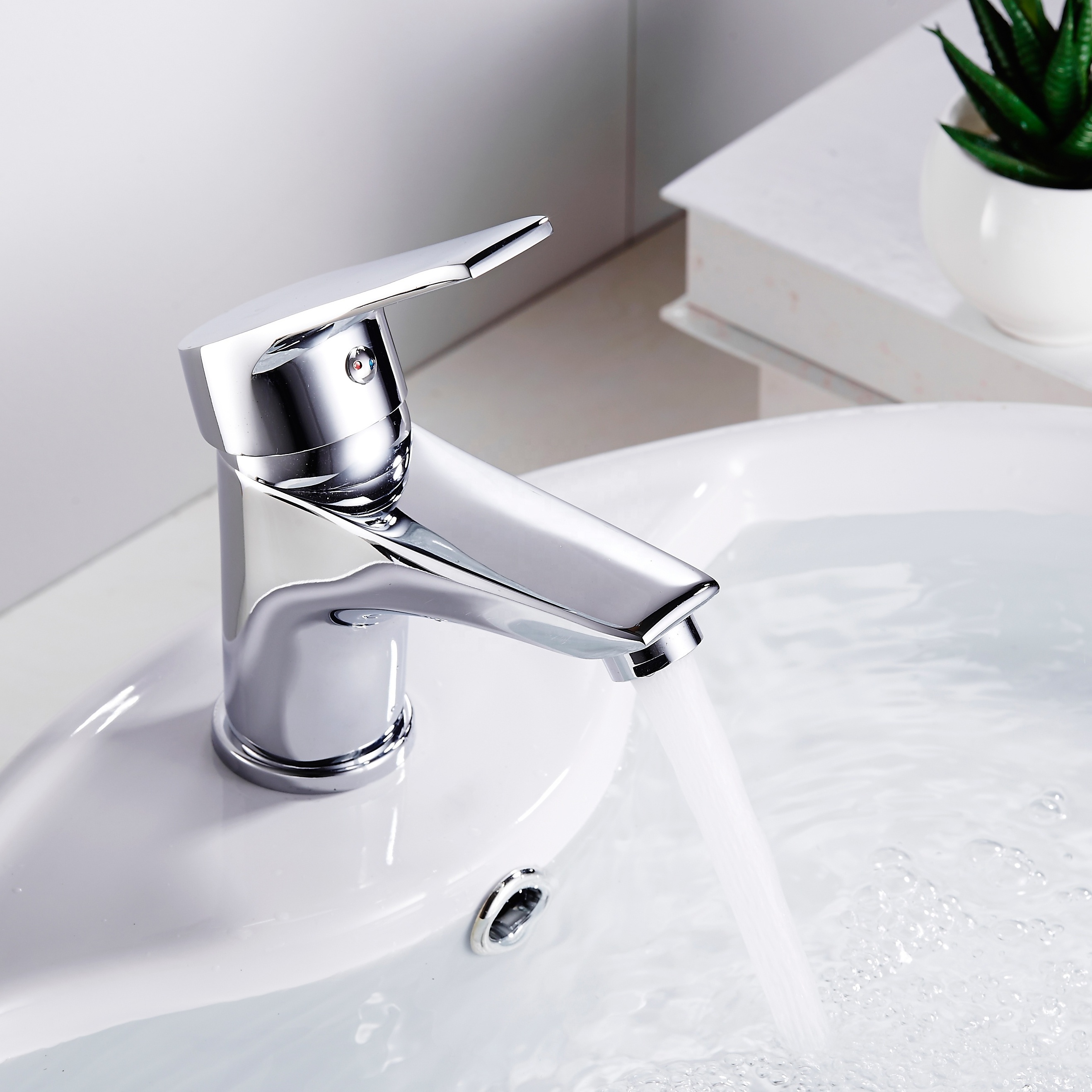 B0005-F Fashion zinc alloy single handle brass faucet tap basin faucet