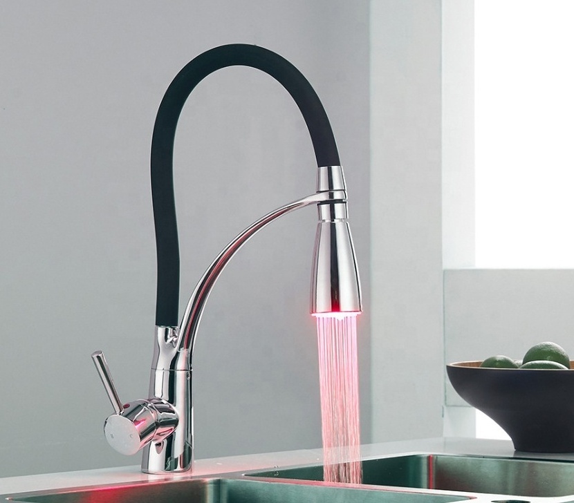 YLK1004 Good price brass chrome finish kitchen water tap mixer single lever led kitchen faucet