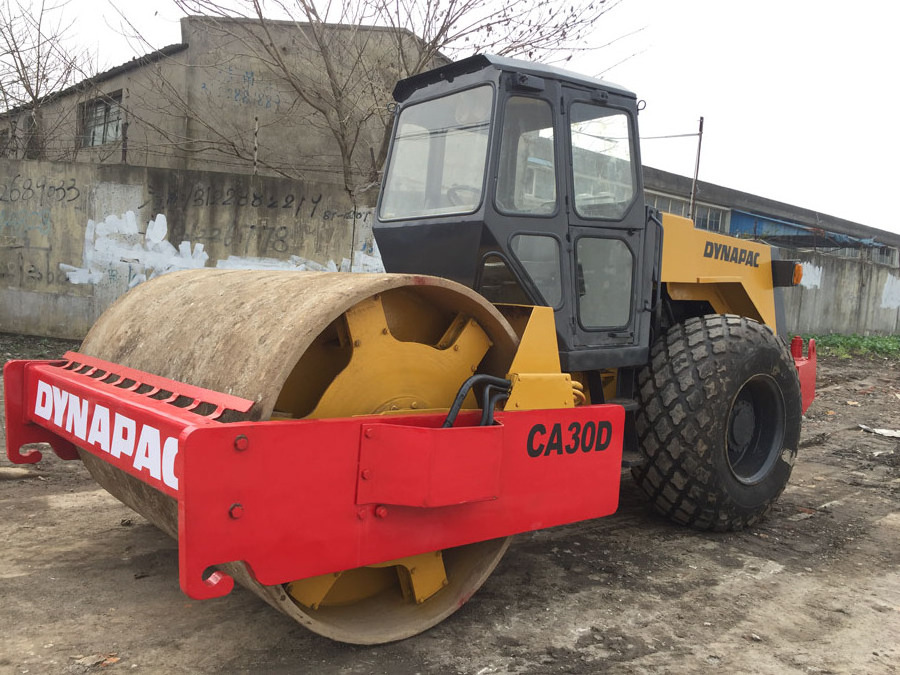 Second Hand Dynapac CA30D Vibratory Smooth Drum Road Roller 3 Ton In Good Condition For Sale