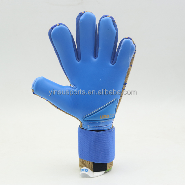 Super soft imported latex Guard Goalkeeper Gloves Soccer Pro goalkeeper gloves with finger protection