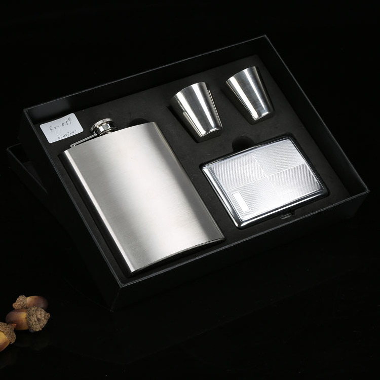 Custom and wholesale Promotion Gifts eco-friendly 304 and 201 printed Wine Glasses stainless steel flask set with gift box