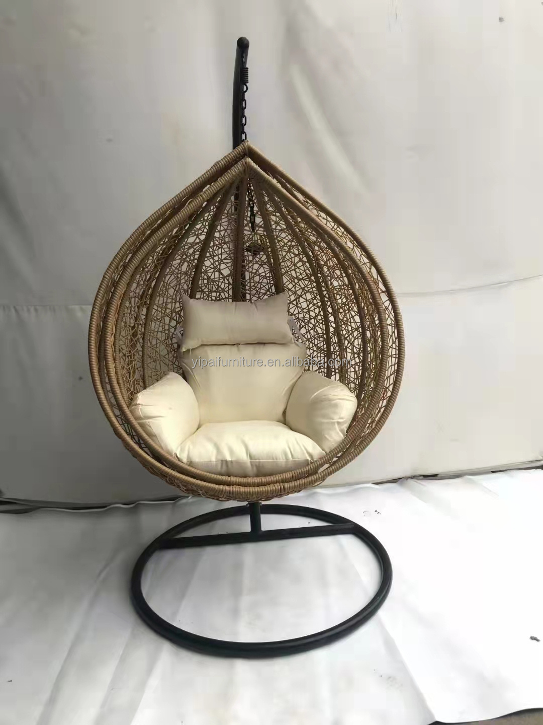 metal frame Pe rattan wicker weave outdoor Hanging Swing Chair Garden set  outdoor swing