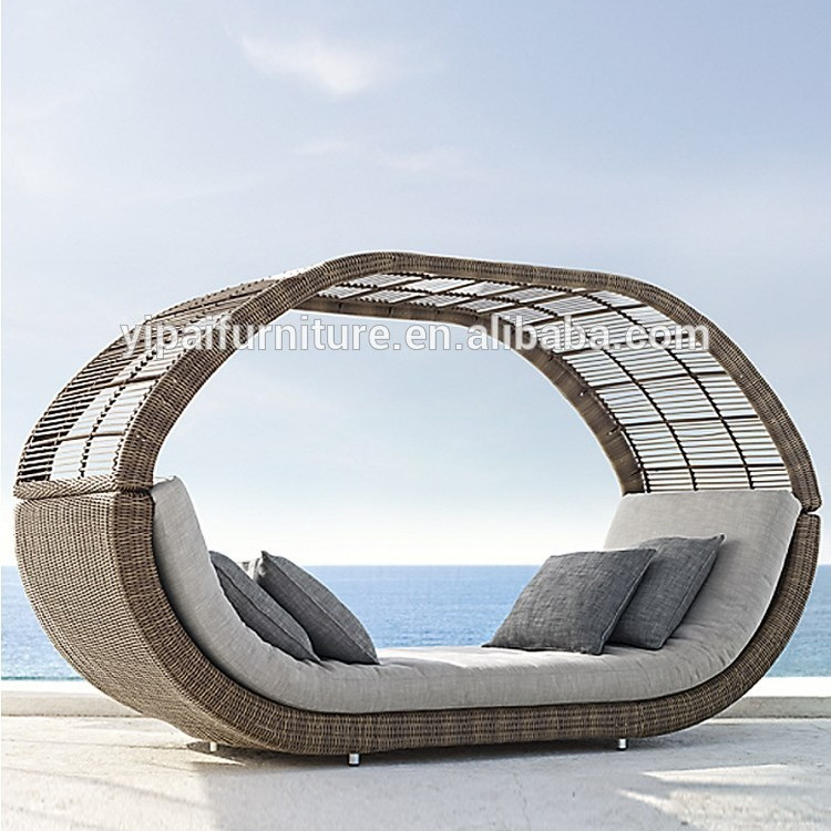 Outdoor sunshade simple creative Cayman Islands bench balcony pool Villa Hotel light luxury leisure lying bed