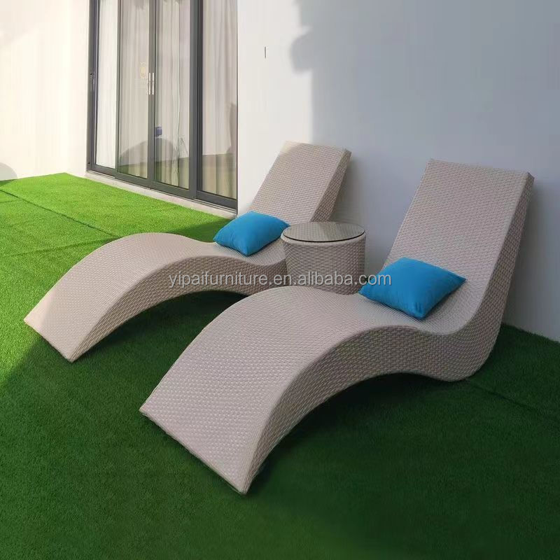 China modern garden hotel Outdoor Patio popular Beach Chair Lightweight Portable Sun ledge lounger rattan furniture chair