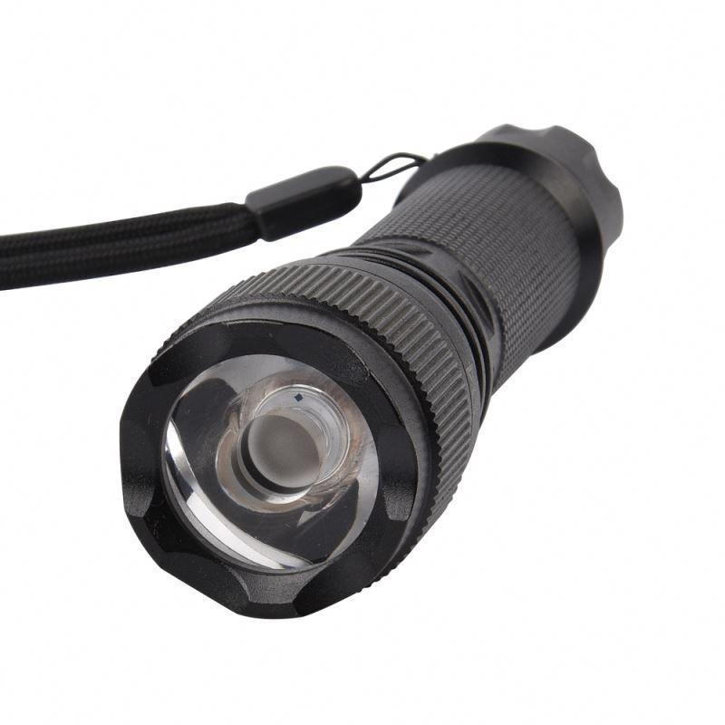 Quality guaranteed 6063/t6 aerospace strengthened aluminum alloy yp-d-004 high-power flashlight with charging accessories