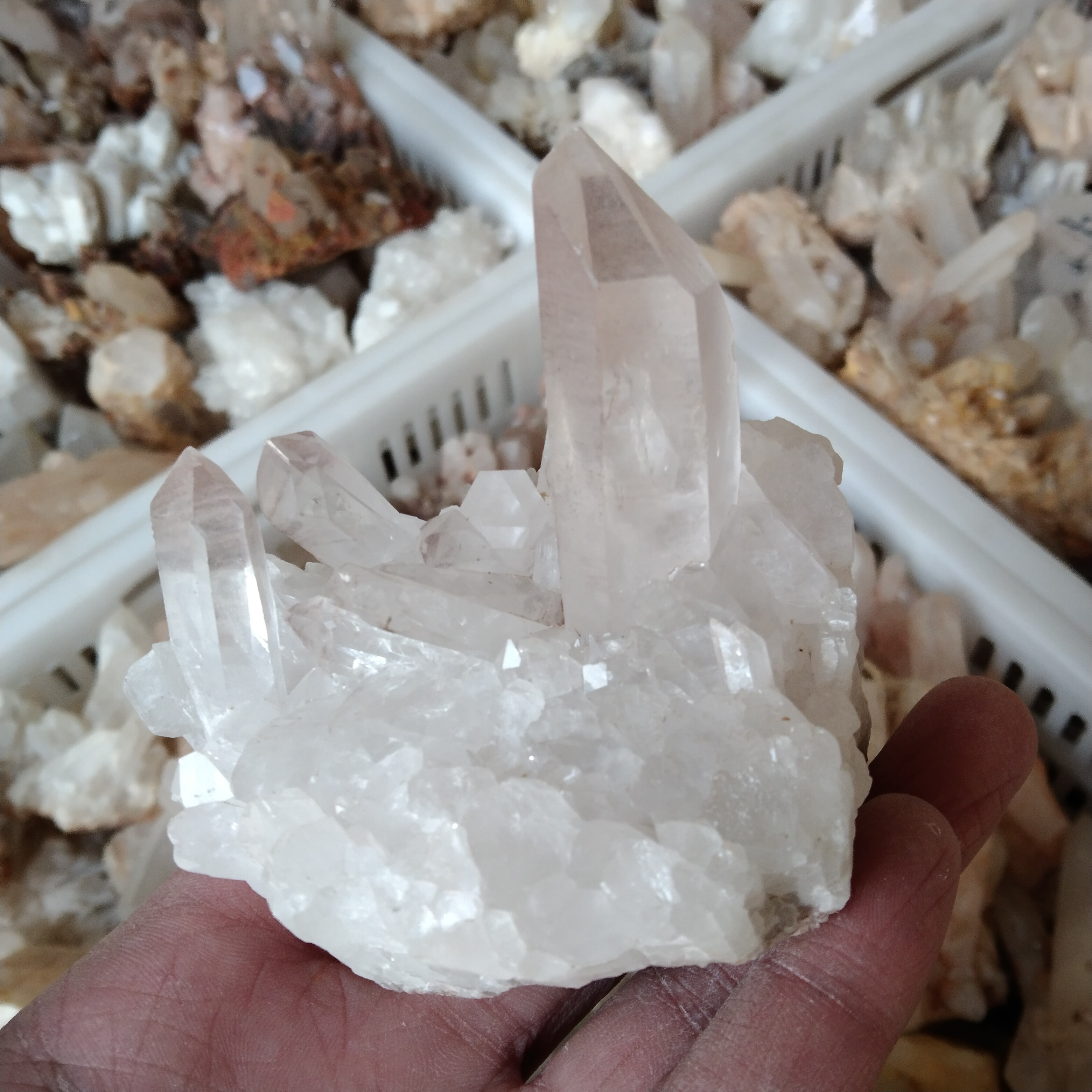 Wholesale natural bulk healing clear quartz cluster crystal rocks large crystal clusters and small crystal clusters for decorate