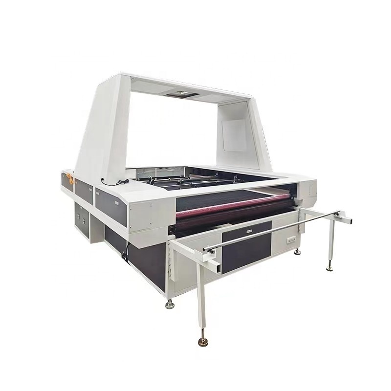 Auto Feeding Fabric Cloth Textile Co2 Laser Cutting Machine 1800x1400mm with Large CCD Camera Double head 2 Asynchronous Axis