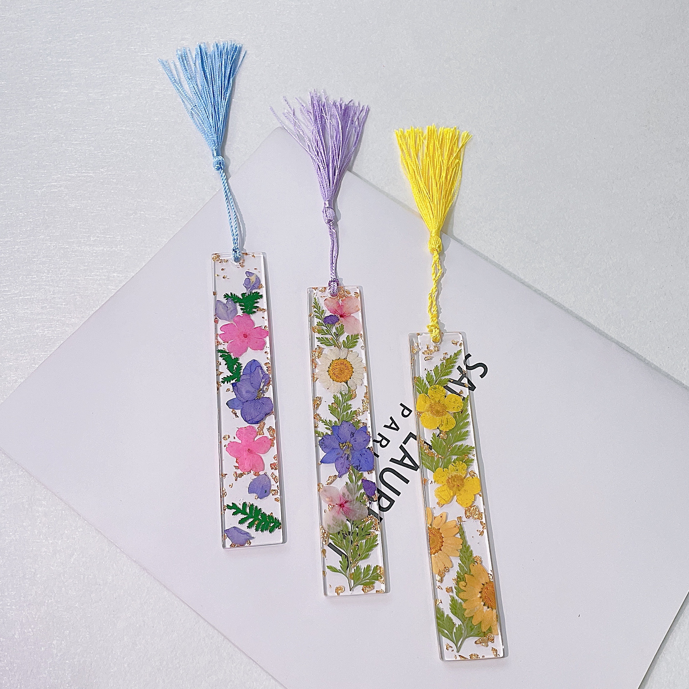 Custom New Dried Flower Resin Bookmark Gift for School Kids Resin Floral Glitter Promotional Bookmarks for Paper Book DIY Gifts