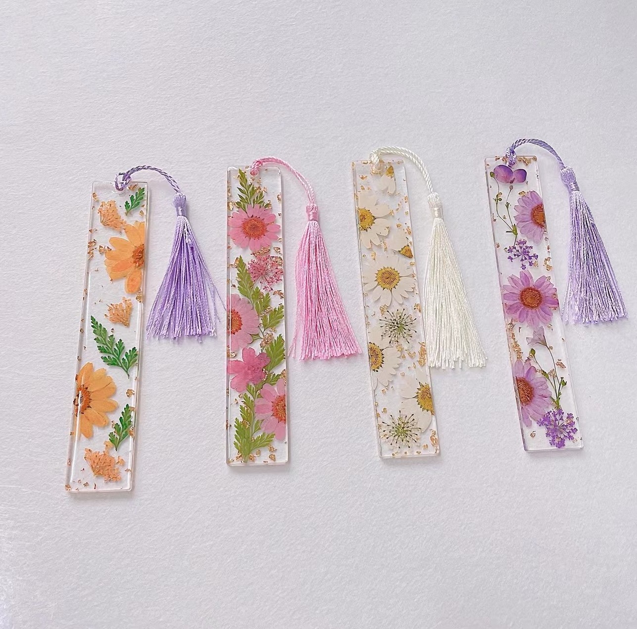 Custom New Dried Flower Resin Bookmark Gift for School Kids Resin Floral Glitter Promotional Bookmarks for Paper Book DIY Gifts