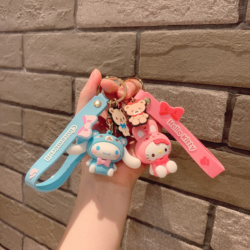 New 3D PVC Kuromi Melody Sanrio Keychain Kawaii Cartoon Frog Pudding Dog Penguin Women Bag Pendant Key Chain sanrio wholesale