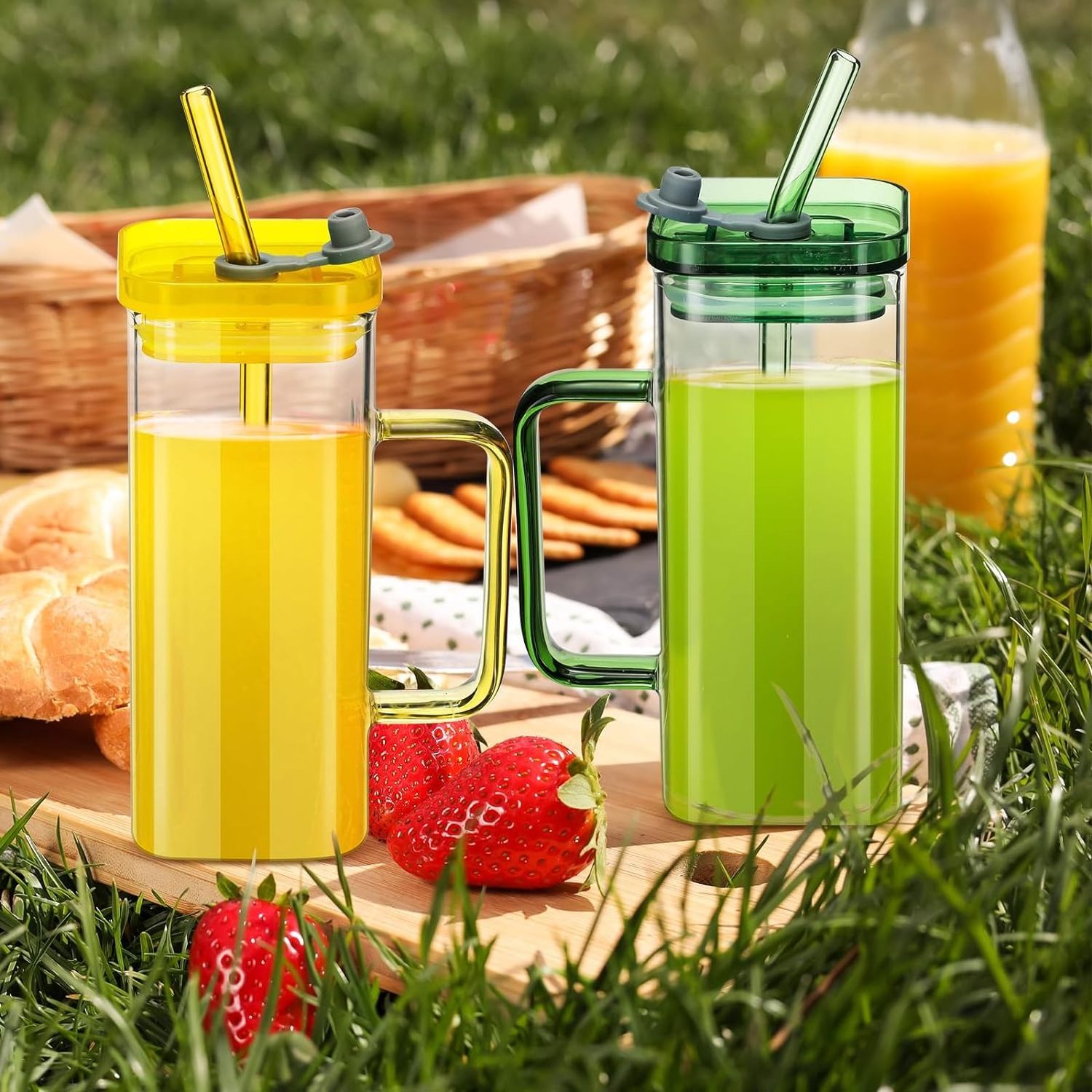 Factory sales high borosilicate square glass water cup with plastic lid and straw