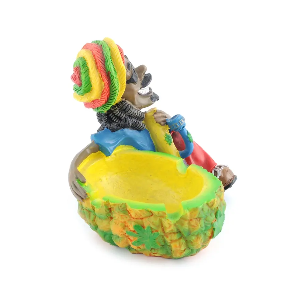 Hot Selling Pineapple Jamaican Style Resin Ashtray For Home Decoration Cigar Tobacco Ashtray Cenicero