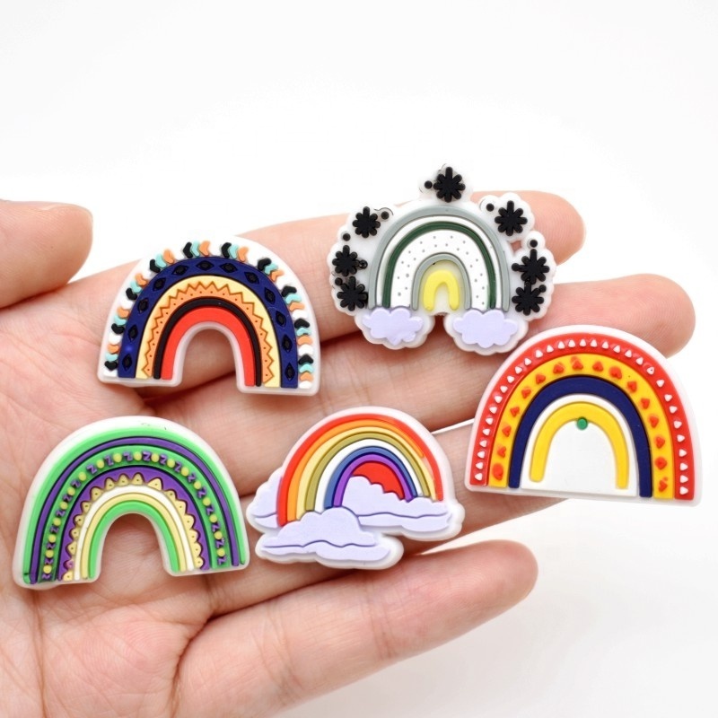 XH-88 Chinese Wholesale Custom  PVC Clouds Rainbow Airplane Rocket Shoe Charms for Flip Flops