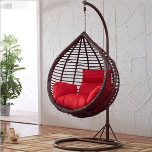 High quality outdoor rattan swing chair with best price/Iron frame with PE rattan