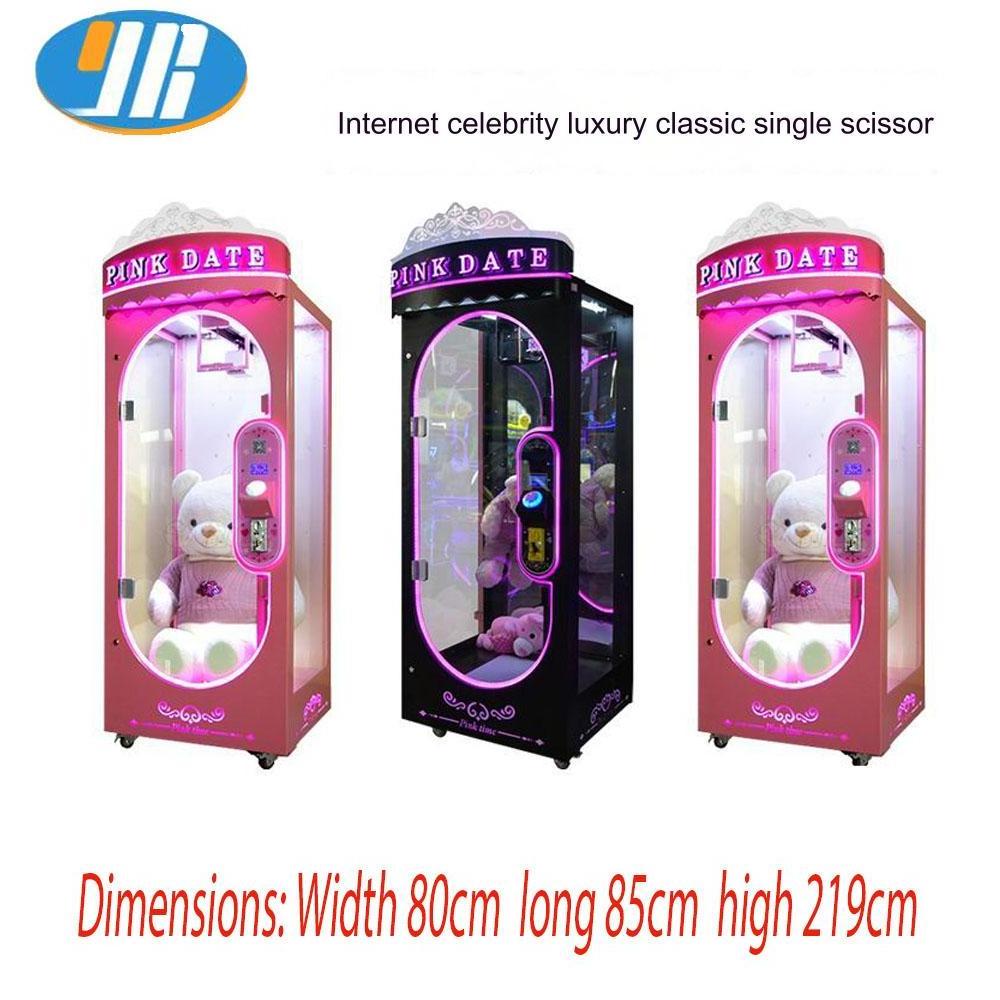 Factory Wholesale Coin Operated Arcade pink date Plush Toy prize Vending Machine Cut Ur Prize Game Machine For Shopping Mall